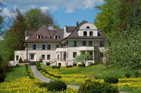 Отель Villa Toscana  Фюссен